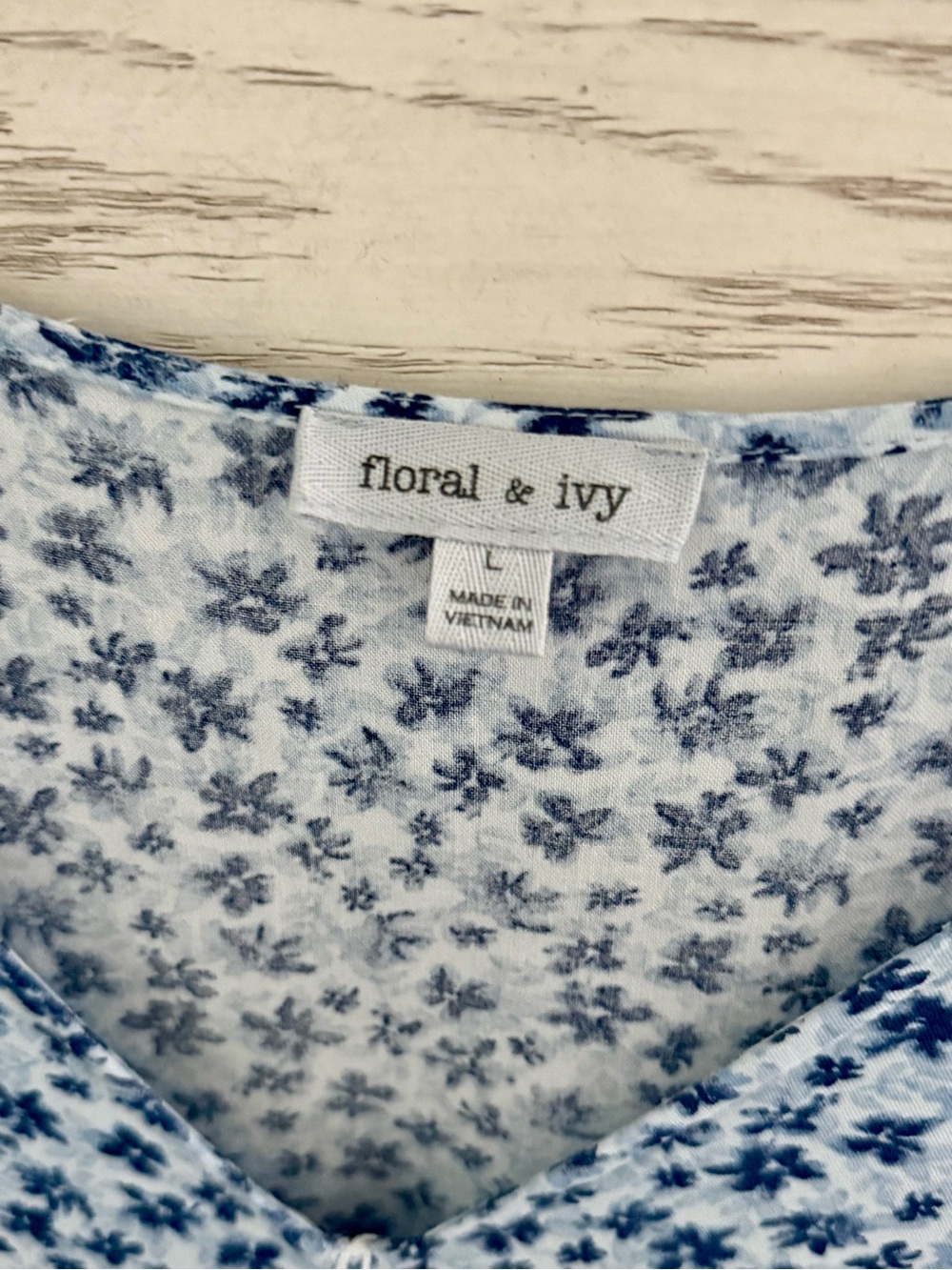Blue Floral V-Neck Women's Top - Picture 3 of 3